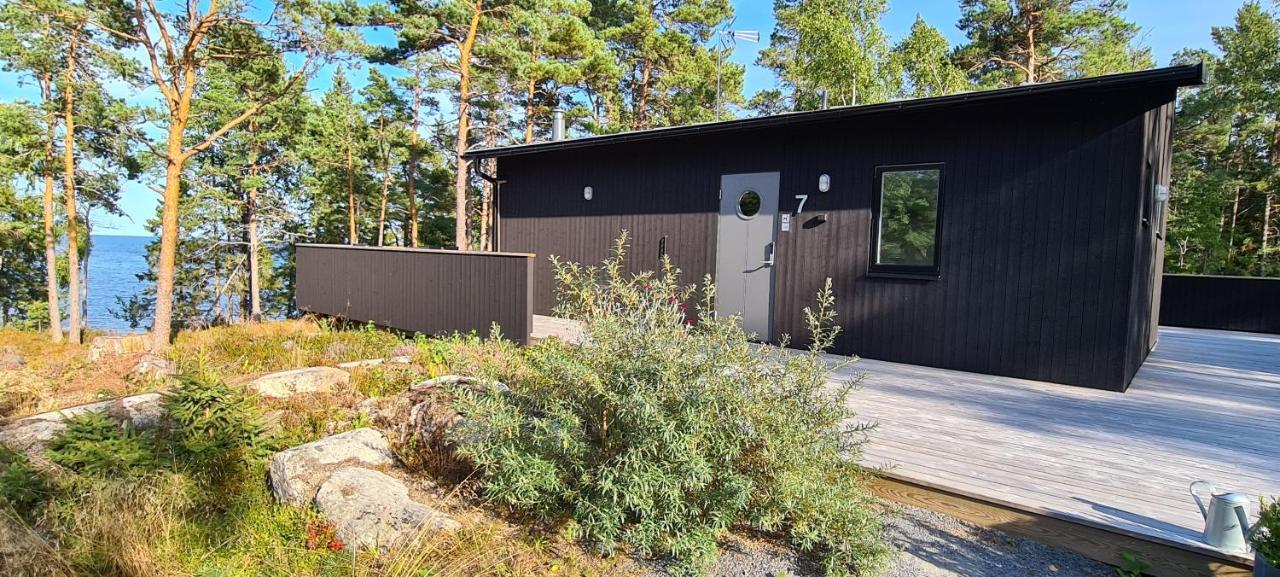 Kvarnsands Strandstugor / Kvarnsand Beach Lodges Grisslehamn Exterior foto